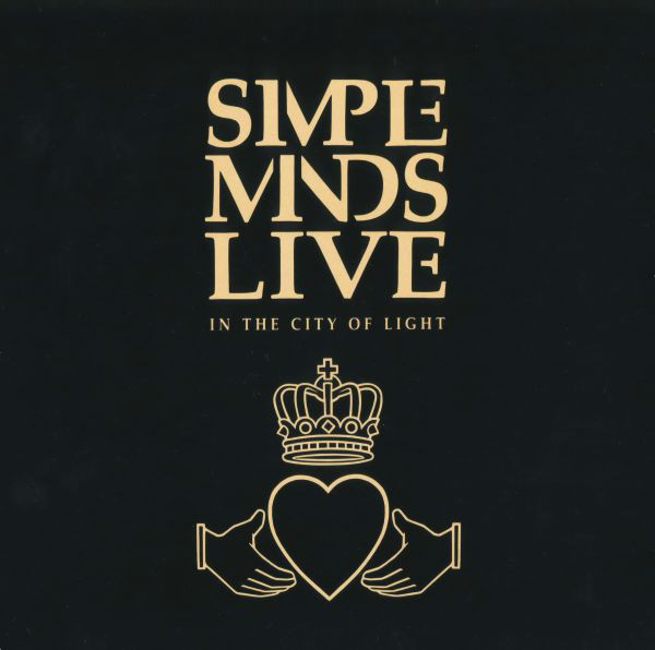 Hoes van Live In The City Of Light