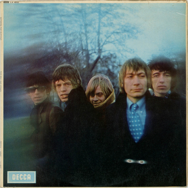 Hoes van Between The Buttons
